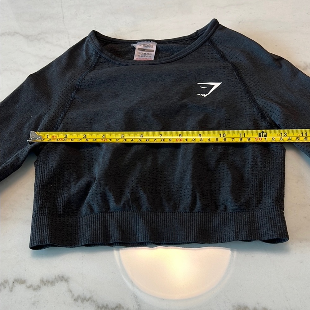 Black Gymshark Long Sleeve Crop Top - Picture 8 of 9